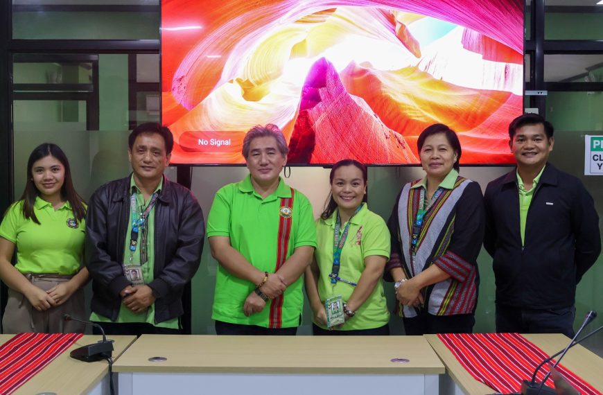 MPSU President Meets with VPs and Campus Executive Directors