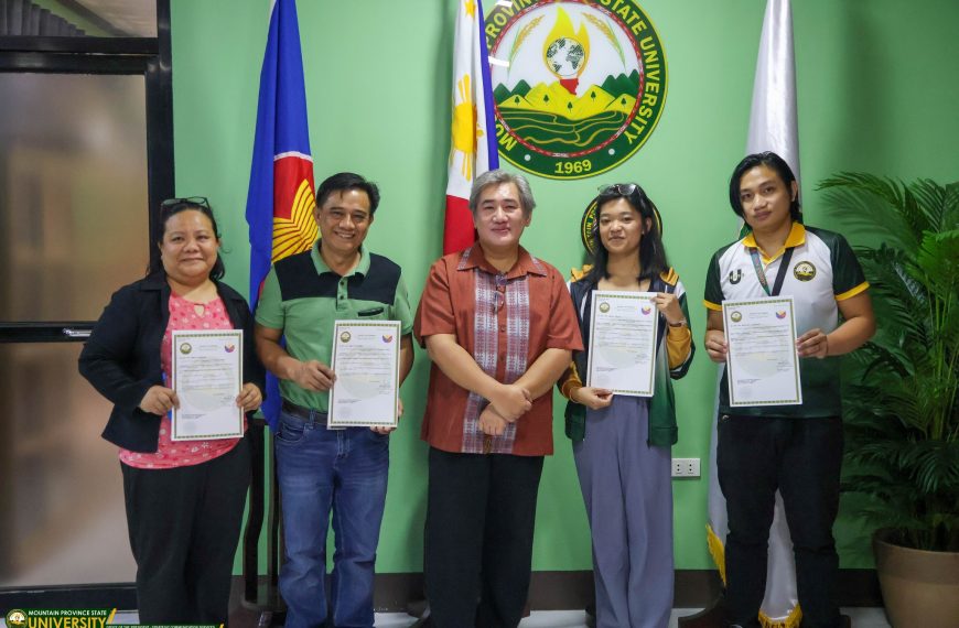Dr. Cue Administers Oath to Promoted Personnel