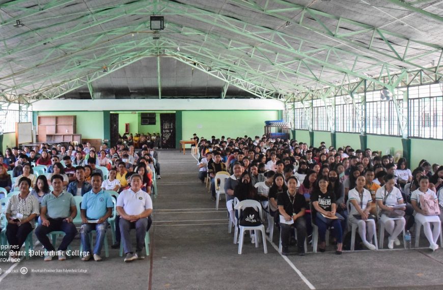 TDP-TES grantees join orientation; receive cash assistance