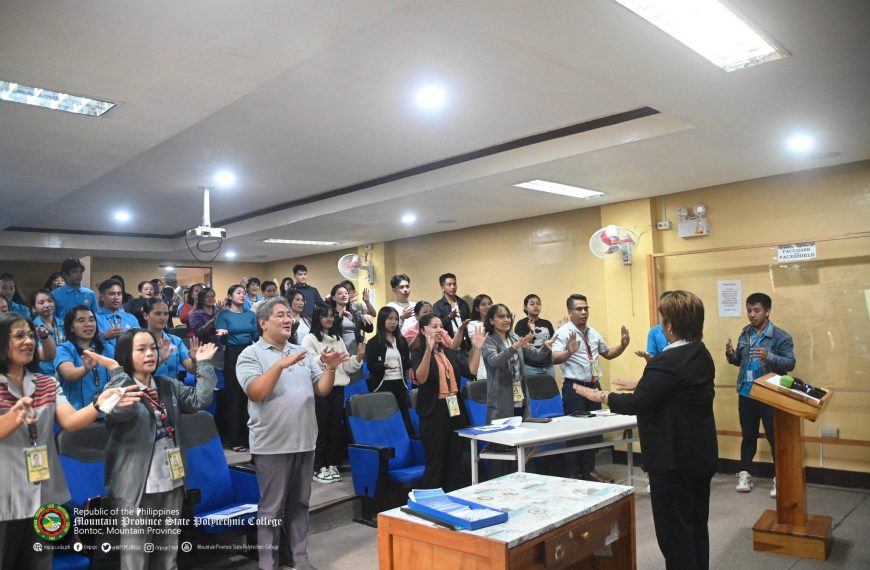 MPSU School of Teacher Education sends off student teachers thru pinning ceremony