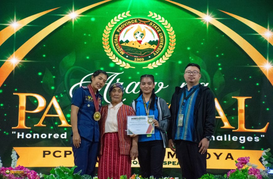 𝗠𝗣𝗦𝗨-𝗕𝗼𝗻𝘁𝗼𝗰 𝗿𝗲𝗰𝗼𝗴𝗻𝗶𝘇𝗲𝘀 𝗮𝗰𝗮𝗱𝗲𝗺𝗶𝗰 𝗮𝗰𝗵𝗶𝗲𝘃𝗲𝗿𝘀 𝗶𝗻 𝗔𝗿𝗮𝘄 𝗻𝗴 𝗣𝗮𝗿𝗮𝗻𝗴𝗮𝗹 𝗮𝘄𝗮𝗿𝗱𝗶𝗻𝗴 𝗰𝗲𝗿𝗲𝗺𝗼𝗻𝘆