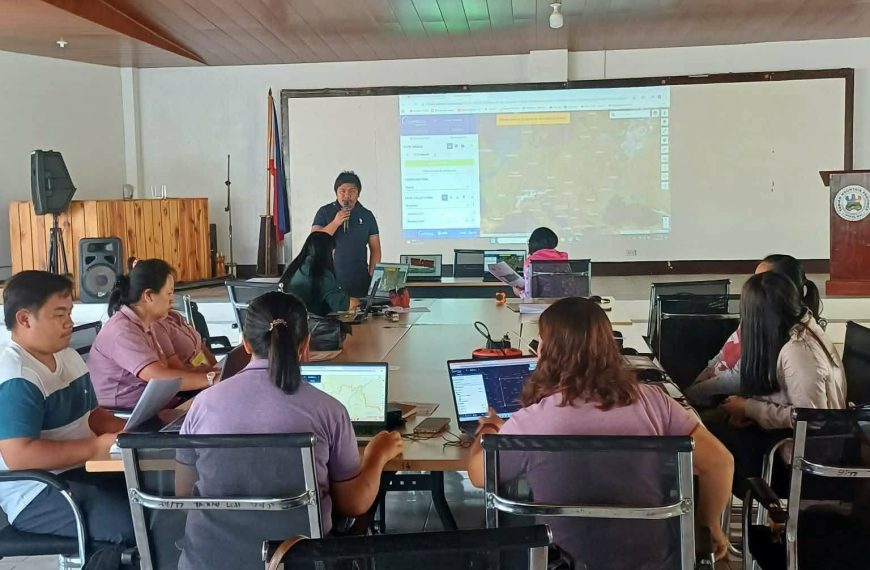 EQUIPPING STAKEHOLDERS|| College of Engineering trains LGU Tadian personnel on landslide monitoring technologies